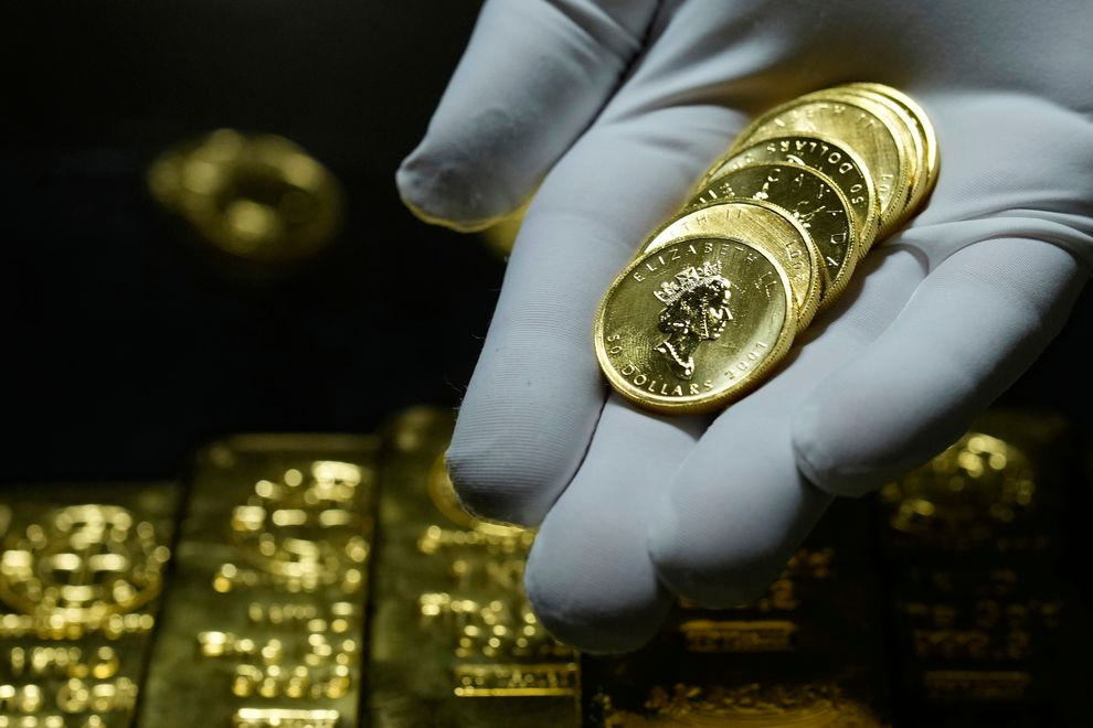Μαρούσι: Απατεώνες άρπαξαν λίρες και 20.000 ευρώ από 89χρονη