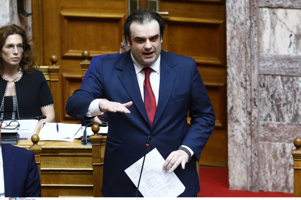 Πιερρακάκης: «Επί των ημερών του ΣΥΡΙΖΑ, το ΣΔΟΕ υπαγόταν στον Τσίπρα, τώρα πάει στην ΑΑΔΕ – Τσίπρας ή Πιτσιλής;»