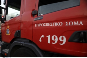 Πυρκαγιά σε χαμηλή βλάστηση στον Ασπρόπυργο