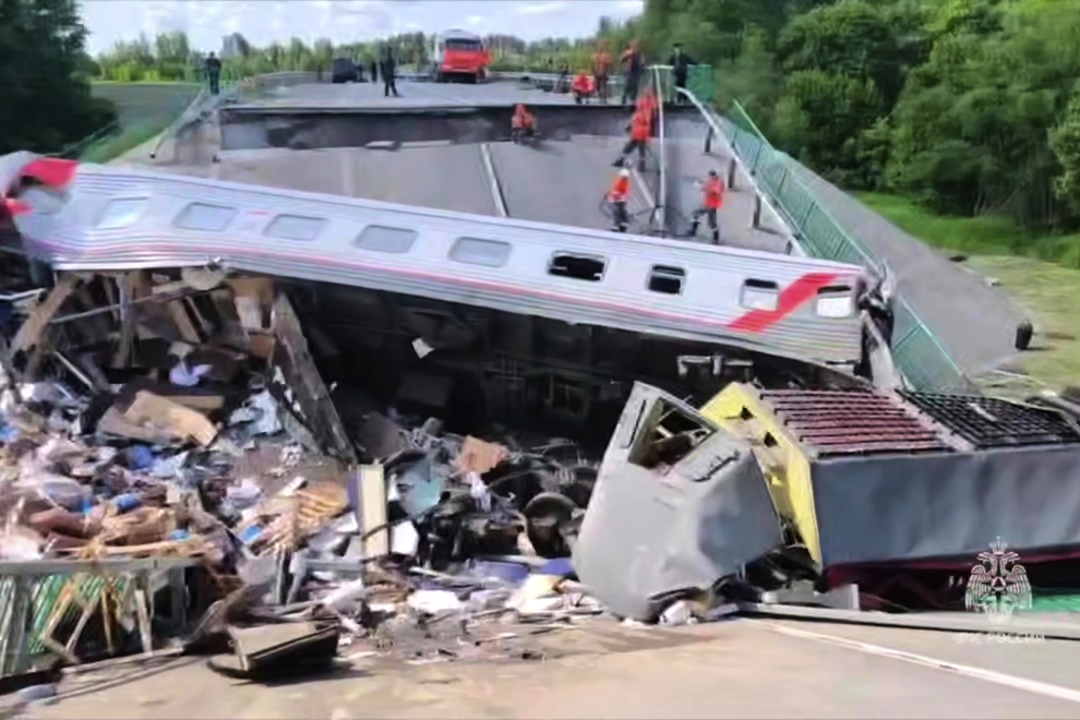 Δύο τρένα εκτροχιάστηκαν σε διαφορετικά ατυχήματα στη Ρωσία – Νεκρός ένας μηχανοδηγός