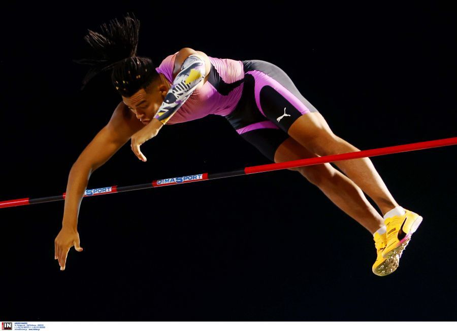 Ασημένιο μετάλλιο στο επί κοντώ ο Εμμανουήλ Καραλής