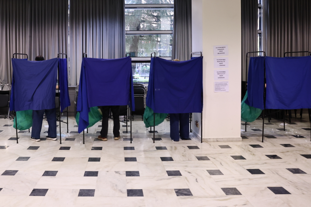 ΝΔ: πάνω από 122 χιλιάδες ενεργά μέλη του κόμματος ψήφισαν στις χθεσινές εσωκομματικές εκλογές και εξέλεξαν 2.500 εκπροσώπους