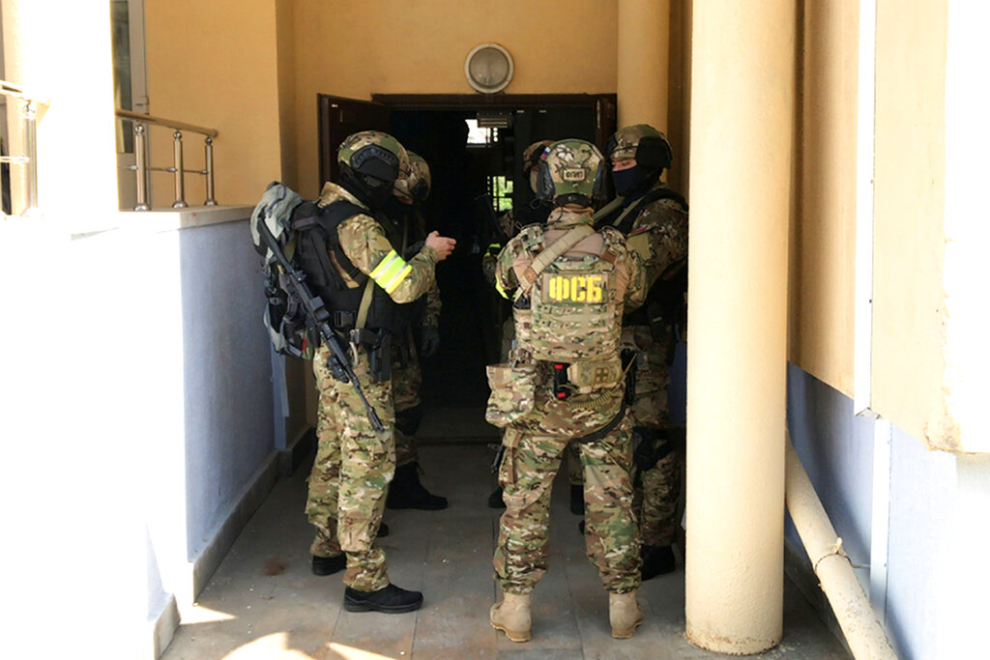 FSB: “Οι δύο ύποπτοι για την απόπειρα δολοφονίας του Ρώσου στρατηγού Βλαντίμιρ Αλεξέγεφ ομολόγησαν ότι εκτελούσαν εντολές από τις ουκρανικές υπηρεσίες πληροφοριών”