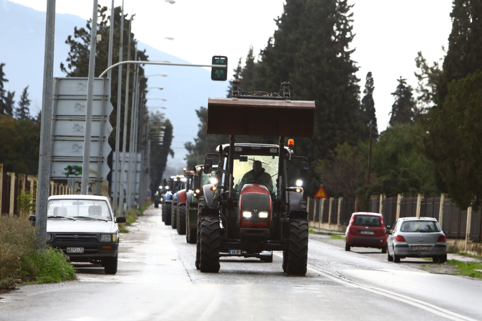 Ενισχύουν την παρουσία τους το αεροδρόμιο «Μακεδονία» αγρότες και κτηνοτρόφοι