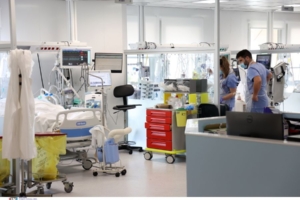 Στην εντατική δυο παιδιά με γρίπη- Ραγδαία αύξηση εισαγωγών