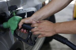 Έκλεβαν στην αντλία – 10 συλλήψεις από την ΕΛ.ΑΣ