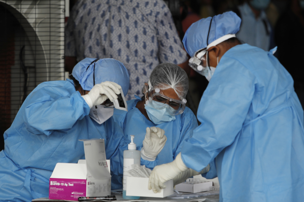 Δύο κρούσματα του ιού Νίπα εντοπίστηκαν στη Δυτική Βεγγάλη της Ινδίας – Ποια είναι τα συμπτώματα