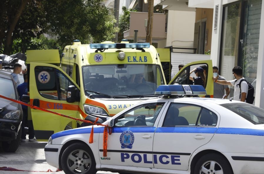 Δυο 17χρονες έπεσαν από ταράτσα πολυκατοικίας στην Ηλιούπολη- Μια νεκρή, μια σε κρίσιμη κατάσταση