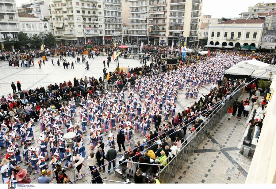 Κορυφώνονται οι αποκριάτικες εκδηλώσεις σε ολόκληρη την Ελλάδα