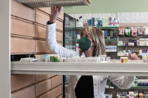 Από σήμερα η δωρεάν διάθεση φαρμάκων υψηλού κόστους από τα ιδιωτικά φαρμακεία