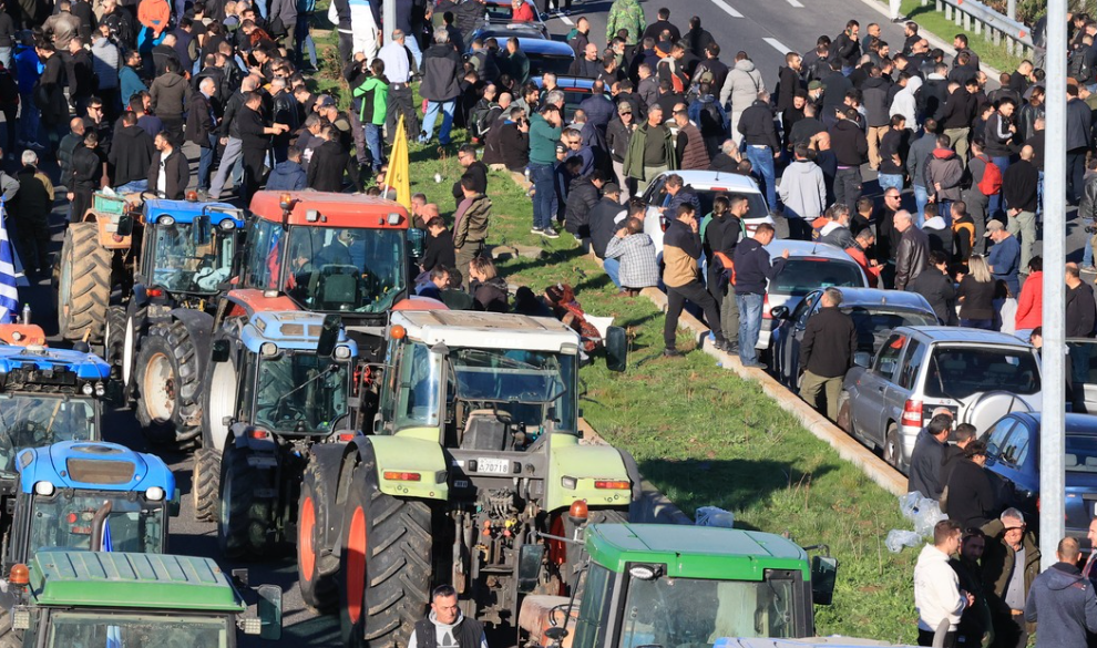 Λάρισα: Νέες κινητοποιήσεις αποφάσισαν οι αγρότες και συλλαλητήριο με τρακτέρ στην Αθήνα