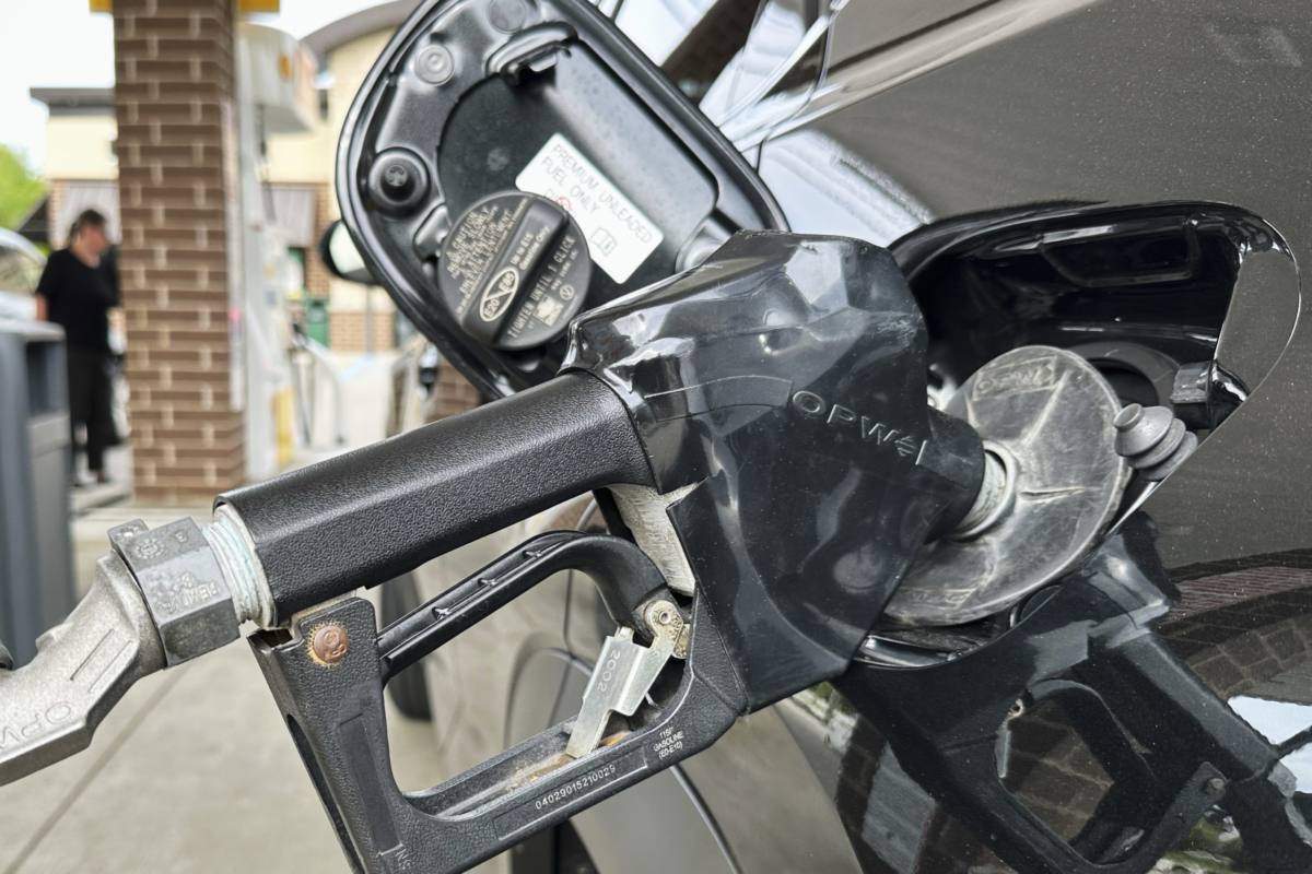 Στο υψηλότερο επίπεδο από την έναρξη του πολέμου στη Μ. Ανατολή οι τιμές καυσίμων στις ΗΠΑ