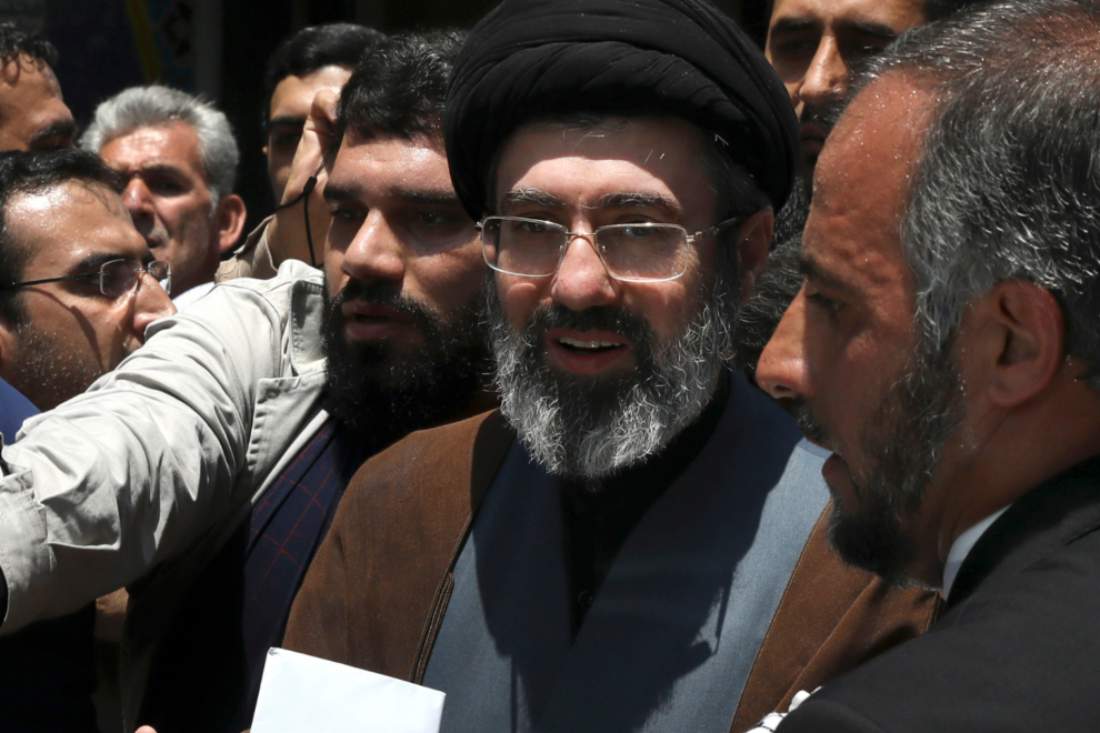 Ιράν: Ο Ανώτατος Ηγέτης Μοτζταμπά Χαμενεΐ λέει ότι η νέα διοίκηση των Στενών του Ορμούζ “θα φέρει ηρεμία”