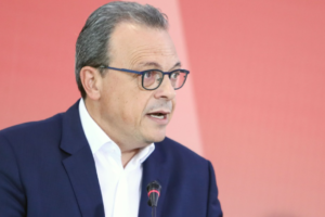 Πρόσκληση Ανδρουλάκη για το συνέδριο του ΠΑΣΟΚ – Αρνητική απάντηση Φάμελλου