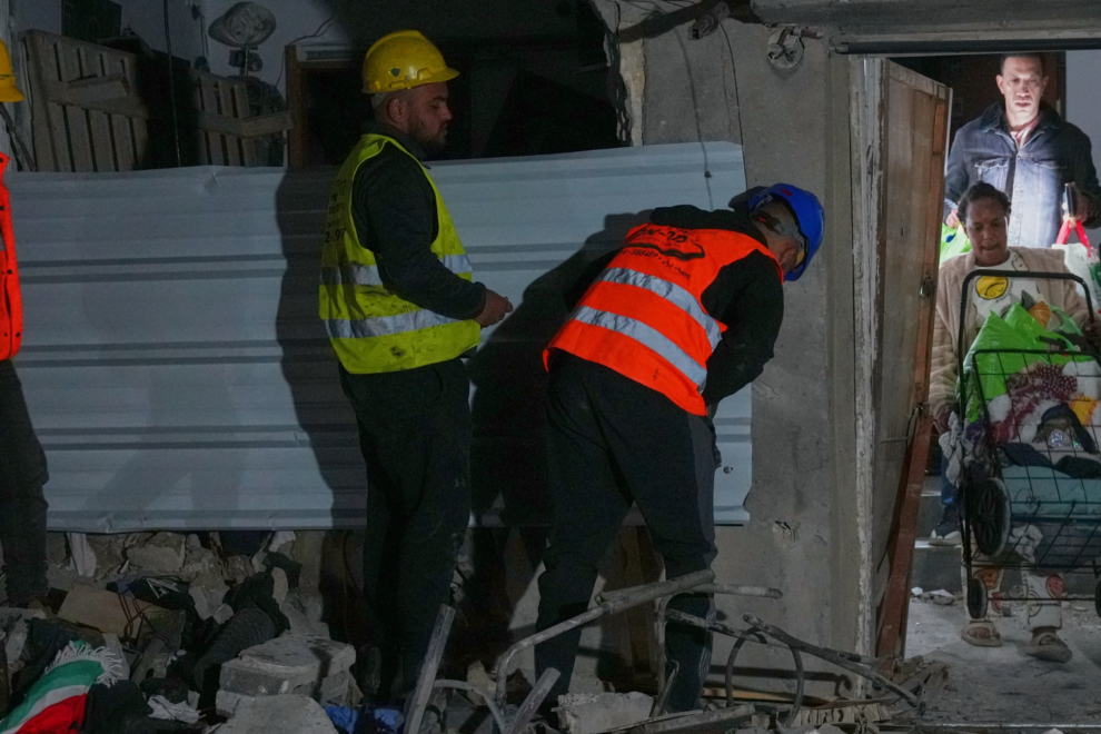 Το Ιράν συνεχίζει τα πλήγματα εναντίον του Ισραήλ και χωρών του Κόλπου – Τι δήλωσε ο Ντ. Τραμπ για το Στενό του Χορμούζ