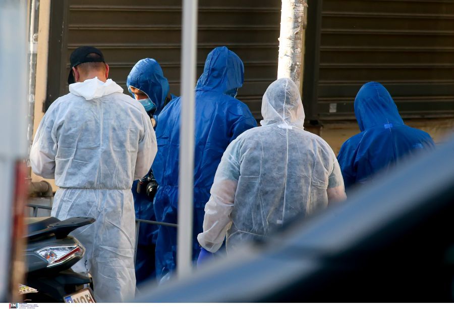 Εμπρηστικές επιθέσεις τα ξημερώματα στο κέντρο της Αθήνας και στου Ζωγράφου