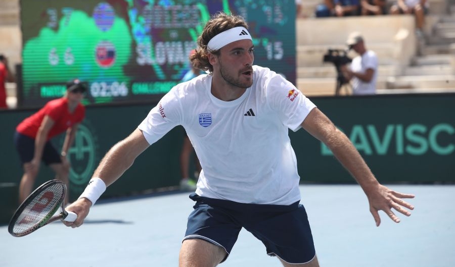 Τένις: Ο Τσιτσιπάς νίκησε τον Φέρι και πέρασε στον δεύτερο γύρο