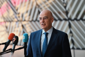 Στη Μ. Ανατολή ο Νίκος Δένδιας – Συναντήσεις στα Ηνωμένα Αραβικά Εμιράτα 