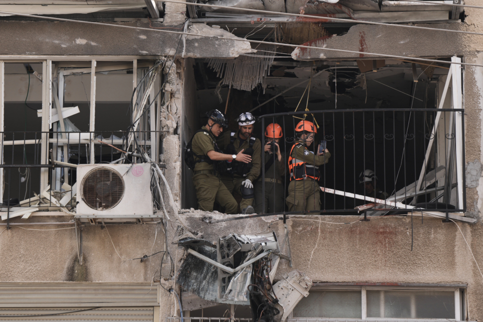 Θραύσμα ιρανικού πυραύλου έπληξε κτίριο της προξενικής κατοικίας των ΗΠΑ στο Ισραήλ