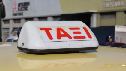 Ταξιτζής στα Χανιά είχε άγιο- Αυτοκίνητα στο αντίθετο ρεύμα