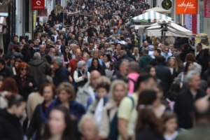 Ανοικτά σήμερα τα εμπορικά καταστήματα