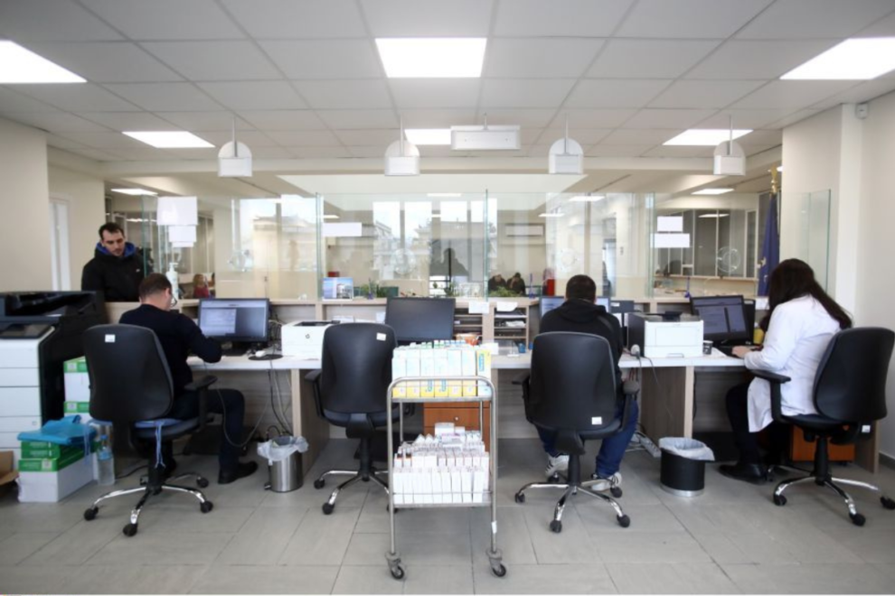ΔΕΘ: «Κουμπαράς» για τα παιδιά και μόνιμο επίδομα στους δημοσίους υπαλλήλους