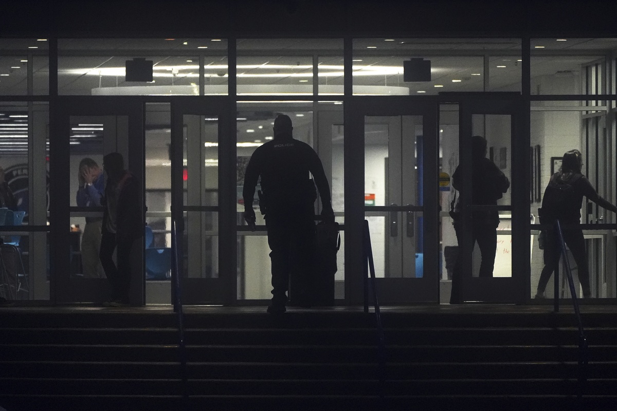 Τραυματίες από πυροβολισμούς στην πανεπιστημιούπολη της Αϊόβα