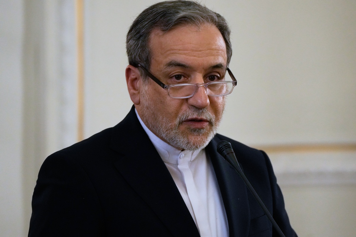 Το Ιράν βλέπει στις ενέργειες των ΗΠΑ «εμπόδιο» στη συνέχιση των συνομιλιών