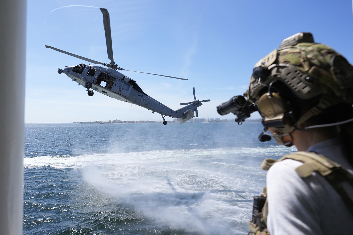 Πόλεμος νεύρων στο Ορμούζ- Αμερικανοί και Ιρανοί κομάντο σε δράση