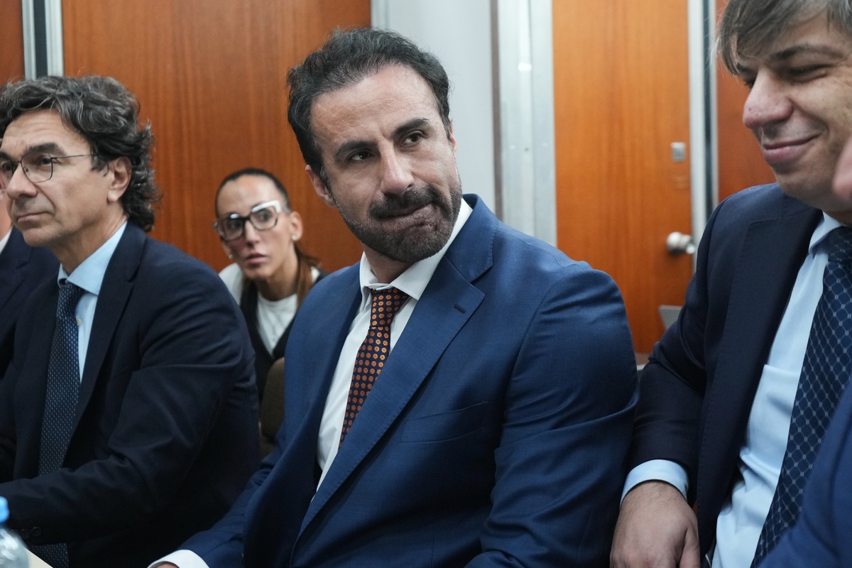 Δίκη Μαραντόνα- Λούκε: «Είμαι αθώος, τον αγαπούσα»