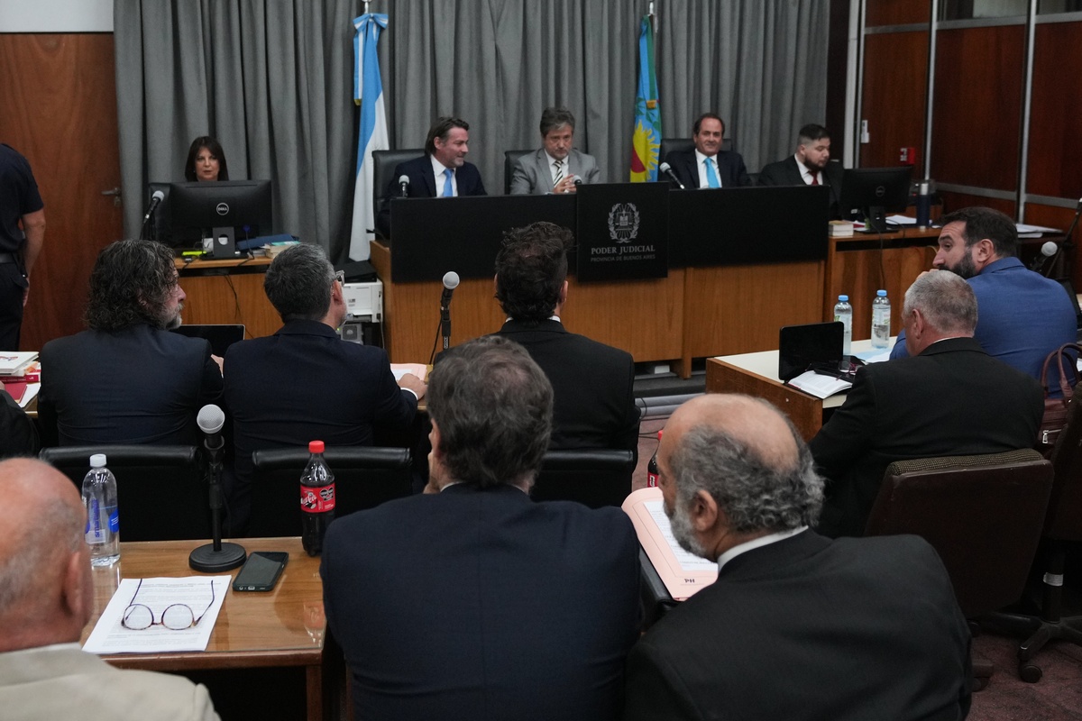 Μαραντόνα: «Δολοφονία» καταγγέλλει η οικογένεια- Ξεκίνησε η νέα δίκη