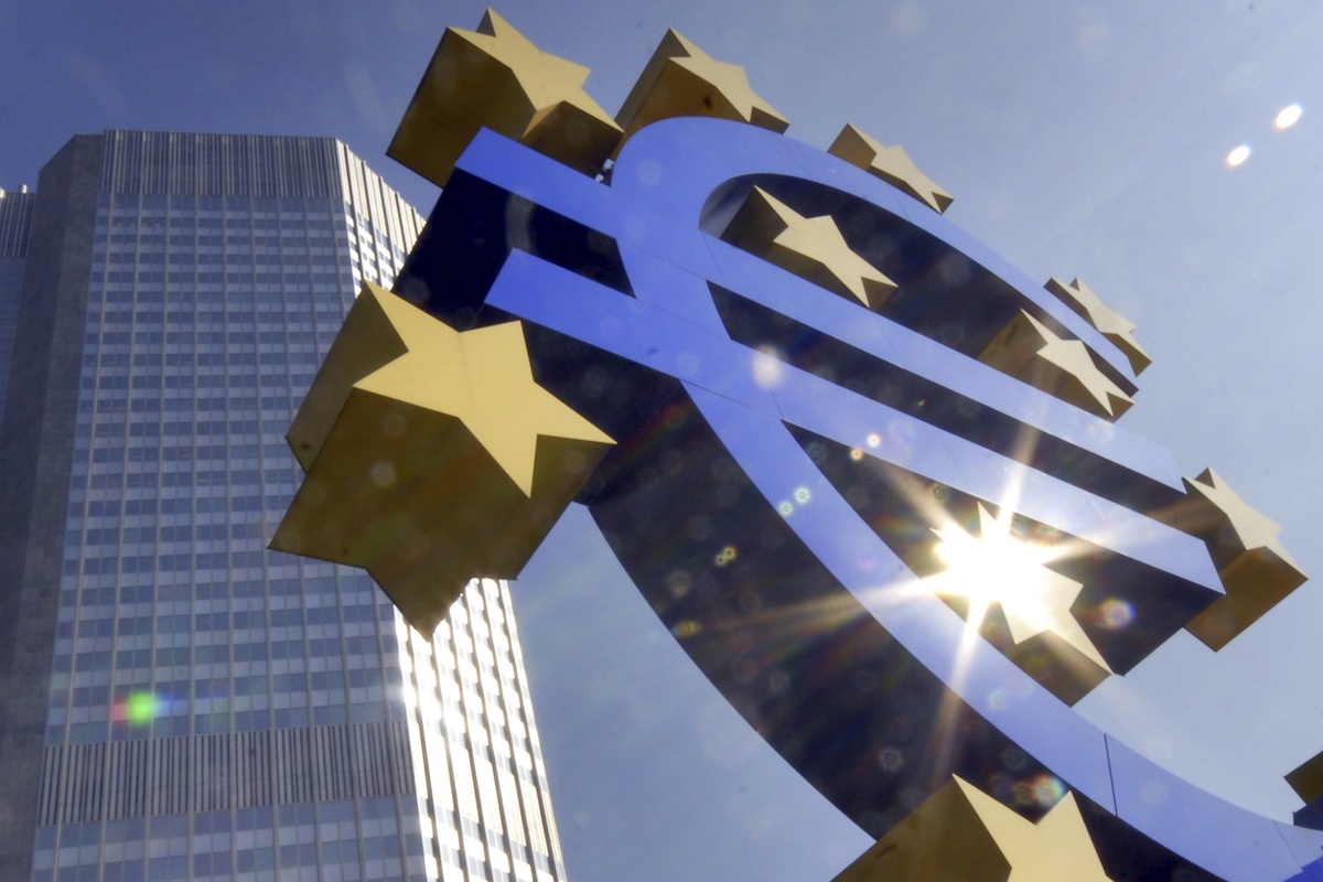 ΕΚΤ: Προτάσεις για ενιαία τραπεζική αγορά και ασφάλιση καταθέσεων