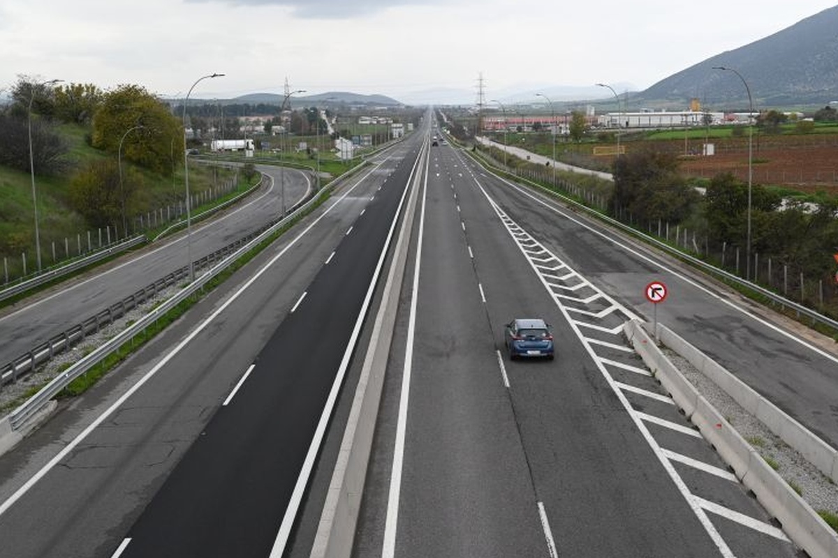 Τρελή πορεία ΙΧ στην Ιονία Οδό- Οδηγούσε ανάποδα για 6,5 χιλιόμετρα