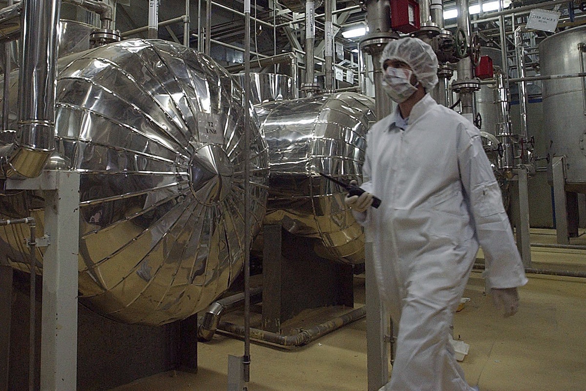 Η Ρωσία δεν έχει ακόμη αποφασίσει για την επιστροφή του προσωπικού της στον πυρηνικό σταθμό Μπουσέρ στο Ιράν