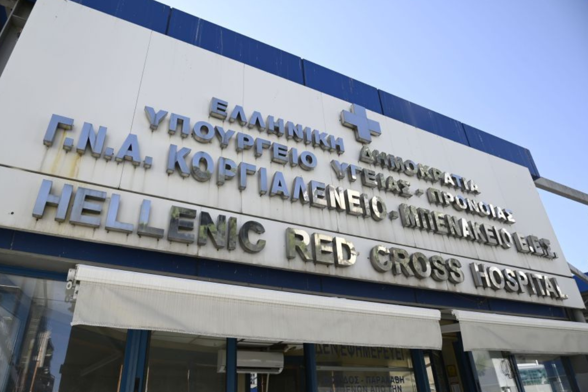 Εκτός κινδύνου οι τραυματίες από την ένοπλη επίθεση σε ΕΦΚΑ και Εφετείο
