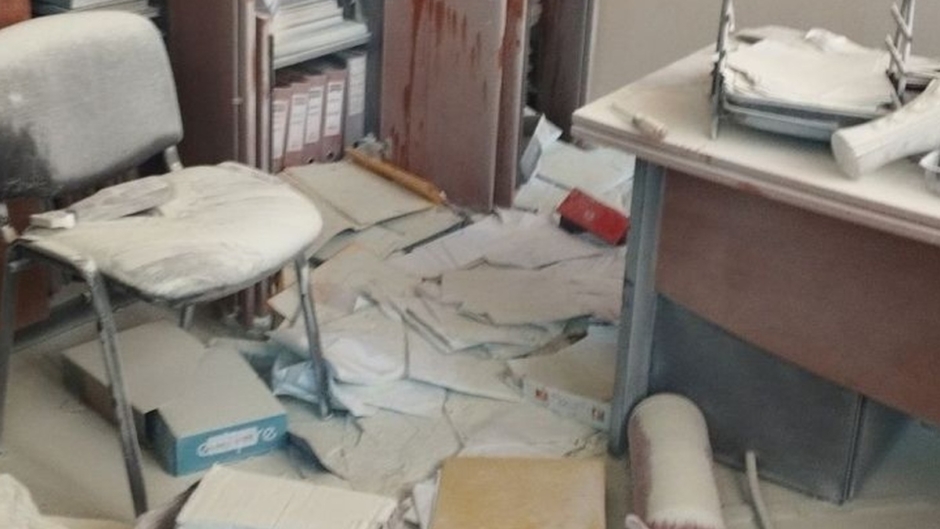 Γυαλιά- καρφιά στη Γλυφάδα- Βανδαλισμοί σε σχολείο