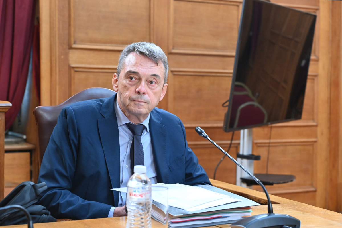 «Βόμβες» Βάρρα προς Βορίδη – «Επιδοτήσεις σε άτομα υπο διερεύνηση»