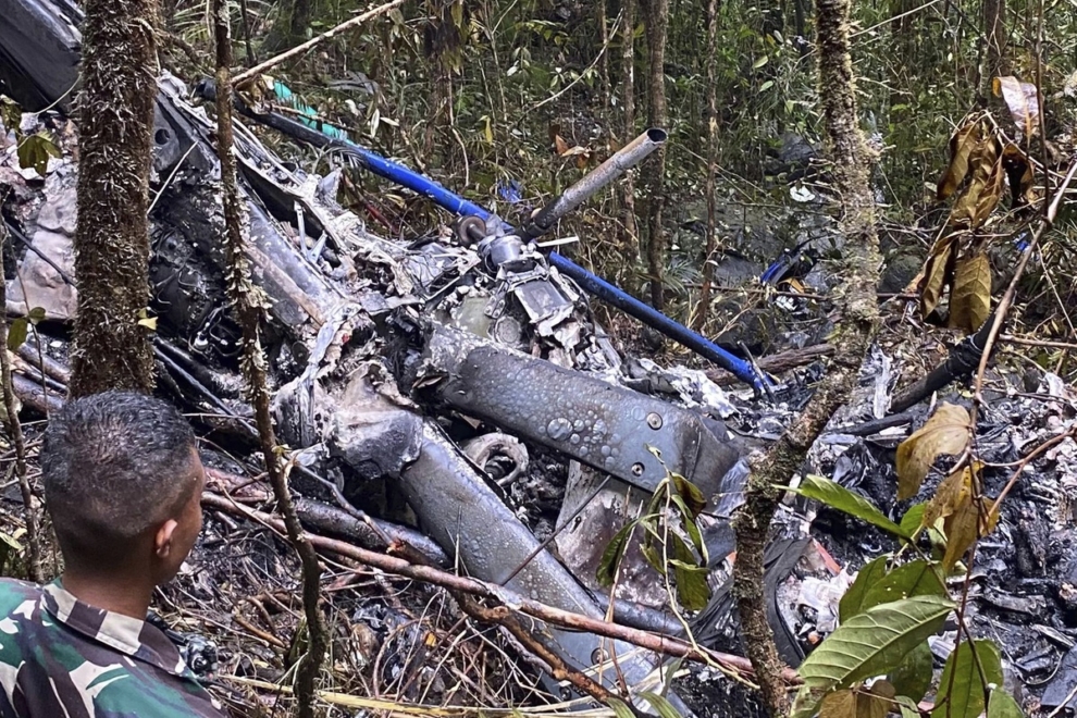 Ινδονησία: Οκτώ νεκροί στη συντριβή ιδιωτικού ελικοπτέρου