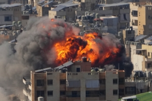 Τουλάχιστον 13 νεκροί σε πλήγματα στην Τύρο πριν τεθεί σε ισχύ η εκεχειρία