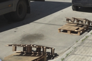 Παράνομο «ρεζερβέ» πάρκινγκ- Ρισκάρουν πρόστιμο 350 ευρώ