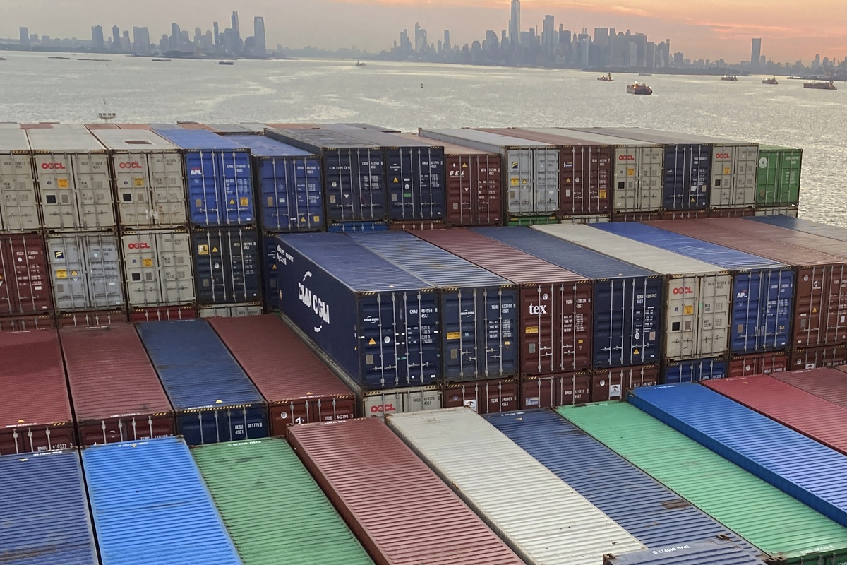 Ιράν: Κατάσχεση δύο containerships και νέα κλιμάκωση στο Ορμούζ