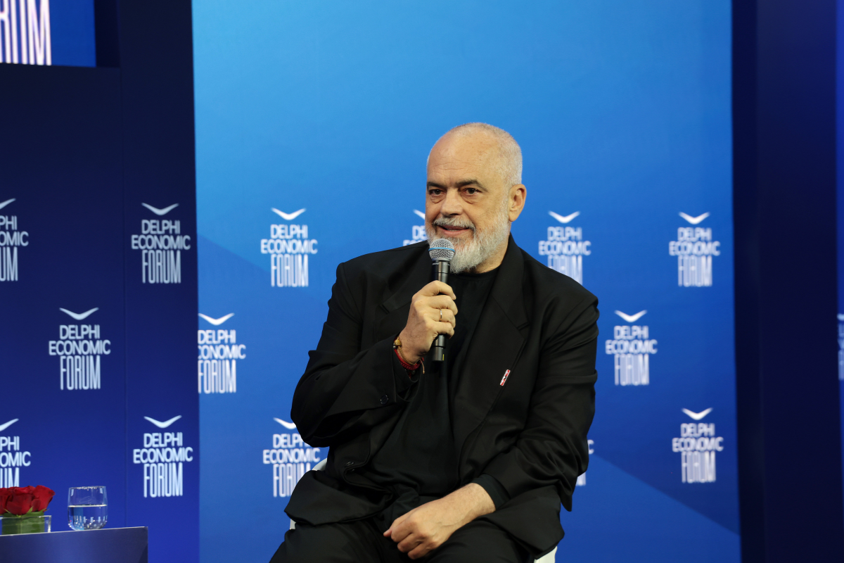 Ο Ράμα στο Forum Δελφών «Πλατωνικό» χιούμορ