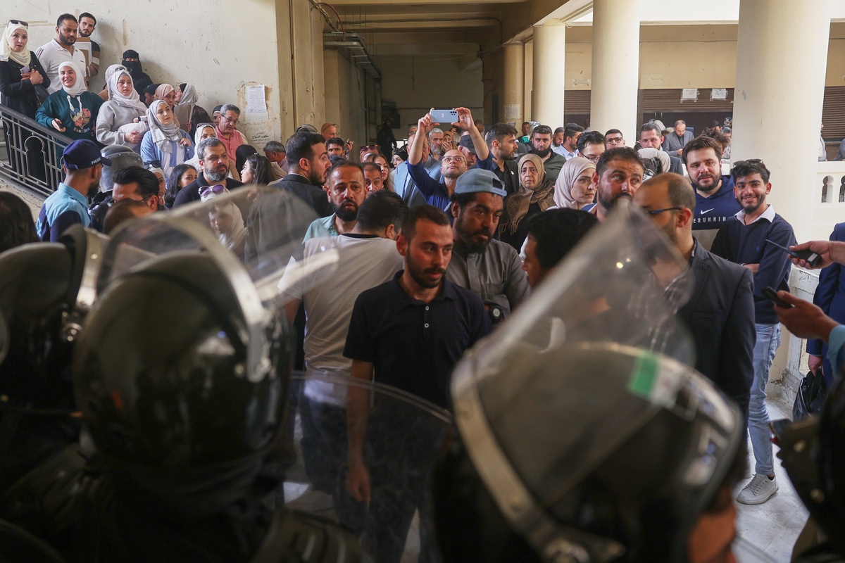 Ξεκίνησε η πρώτη δίκη με κατηγορούμενο τον ανατραπέντα πρόεδρο της Συρίας, Μπασάρ αλ Άσαντ