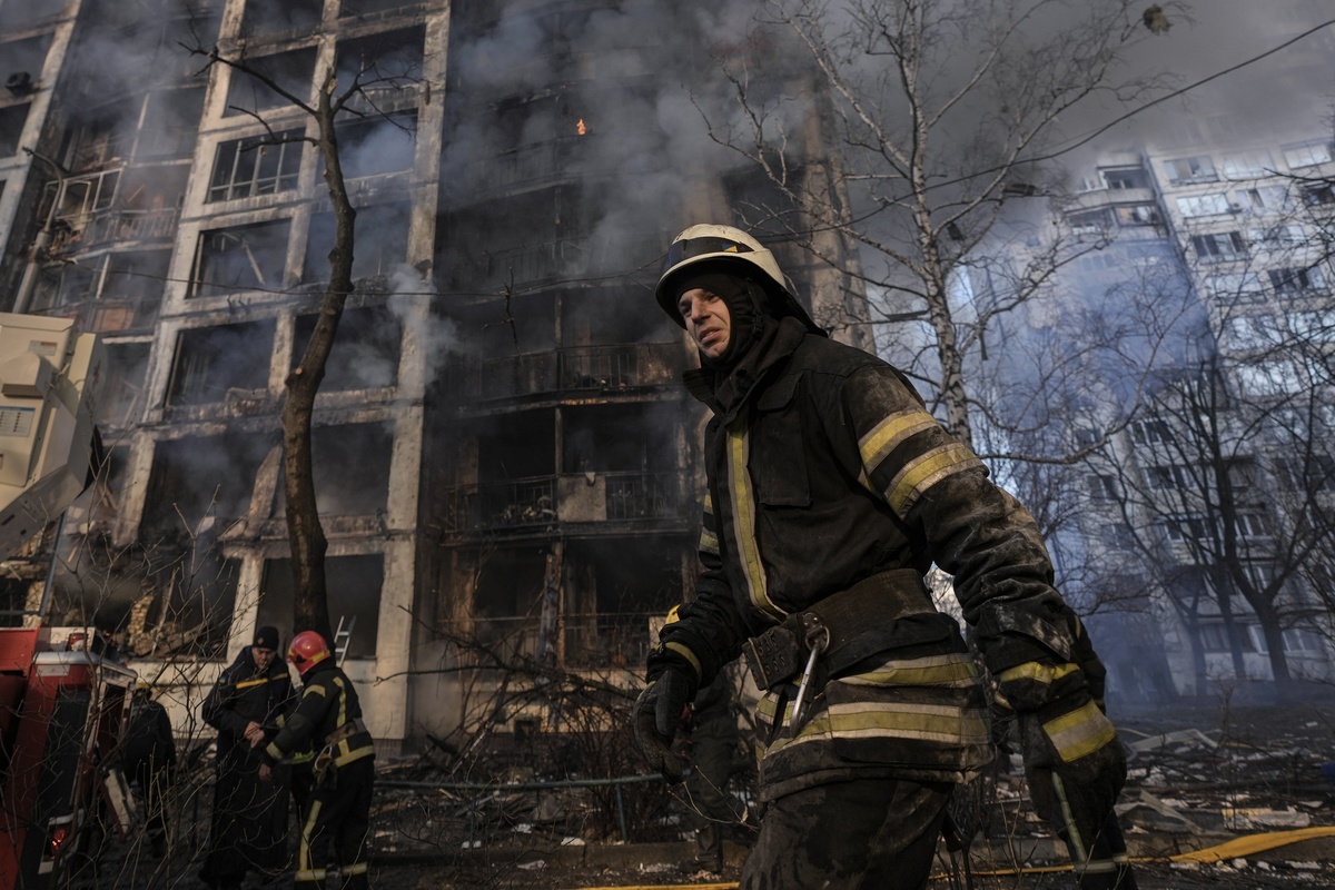 Τρεις νεκροί στην Ουκρανία, δύο στη Ρωσία στη συνεχιζόμενη ανταλλαγή πληγμάτων