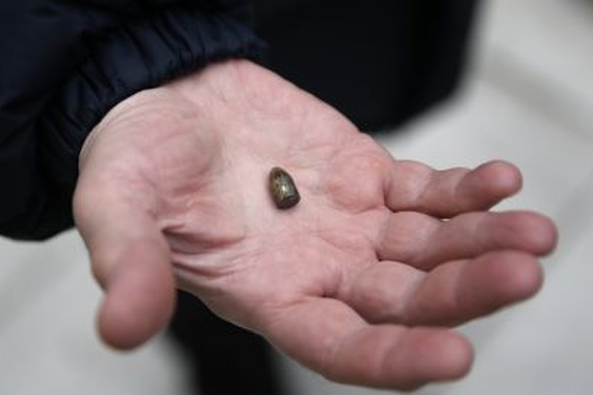 Αδέσποτες σφαίρες- «Πεδίο μάχης» το Μενίδι