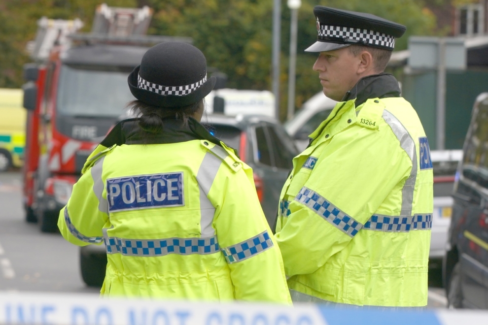 Κατηγορίες σε τρία πρόσωπα για απόπειρα εμπρησμού στα γραφεία τηλεοπτικού σταθμού στο Λονδίνο