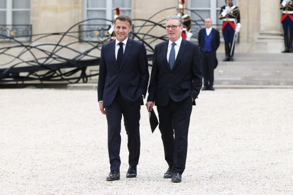 Νέα συμφωνία Γαλλίας – Βρετανίας για την αποτροπή των διελεύσεων παράτυπων μεταναστών μέσω της Μάγχης