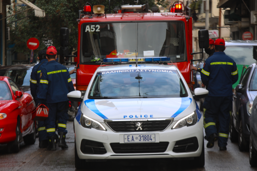 Υπό έλεγχο η φωτιά σε διαμέρισμα στον Κορυδαλλό