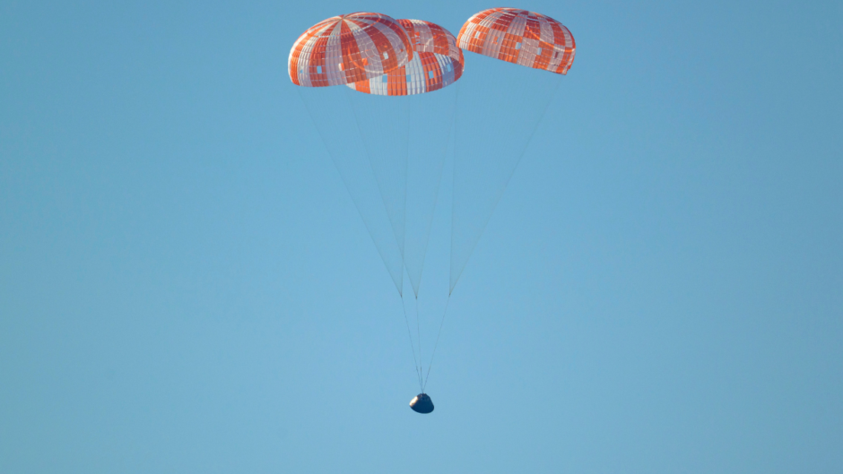 Οι αστροναύτες της αποστολής Άρτεμις 2 πίσω στη Γη