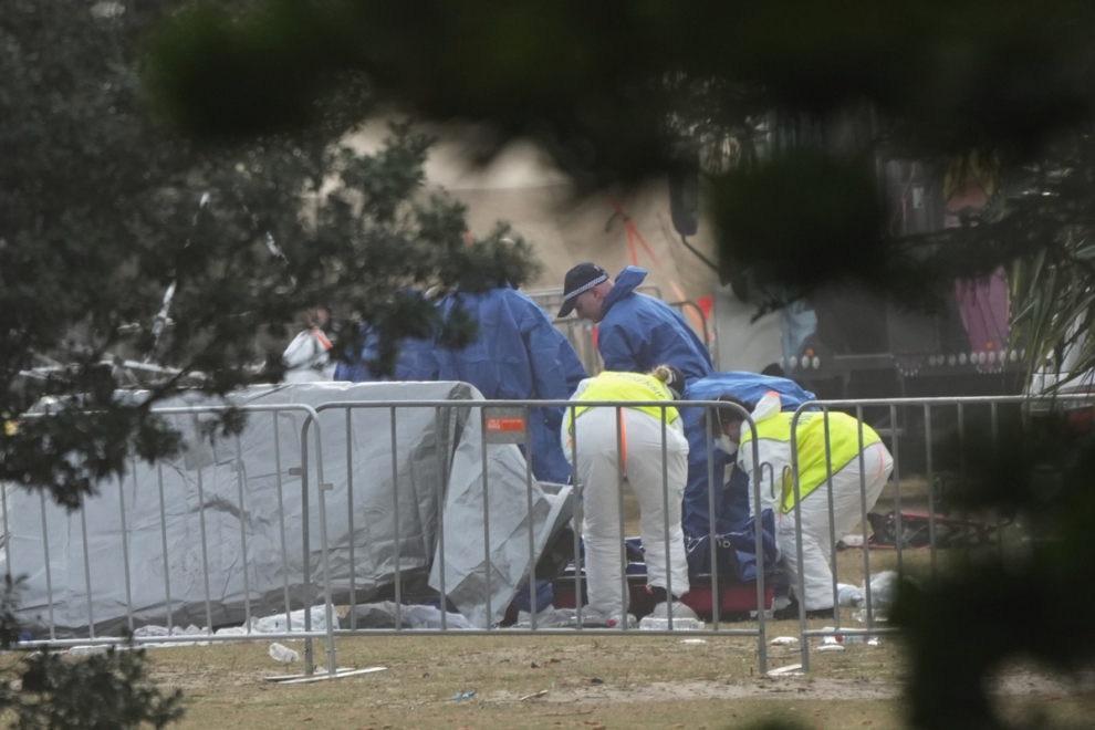 Αυστρία: Ηλεκτροκίνητο λεωφορείο ξέφυγε από την πορεία του και ‘εισήλθε’ σε σουπερμάρκετ, ένας νεκρός, τραυματίες